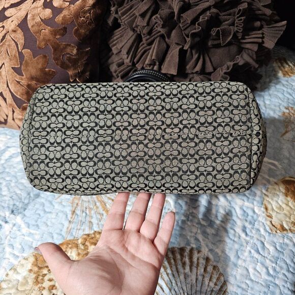 2008 Coach Y2K East West Soho Tote Purse Shoulder Bag in Signature Jacquard - Picture 5 of 10